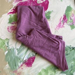 Lululemon Align 6” velvet dust